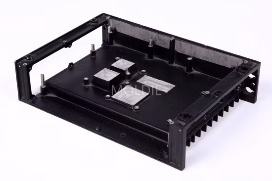 Pièces de moulage sous pression en zinc/aluminium personnalisées/conception pour l'automobile/matériel/médical/lumière LED